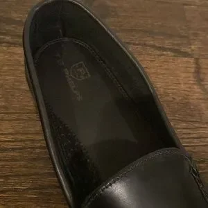 Shoes | Tb Phelps Black Loafer 15m | Poshmark display picture 3
